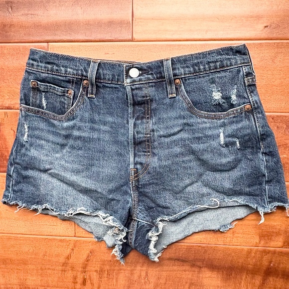 Levis 501 Original Blue Denim Shorts Size W29 W28 & 26 High-Rise Cut Off - Picture 2 of 16